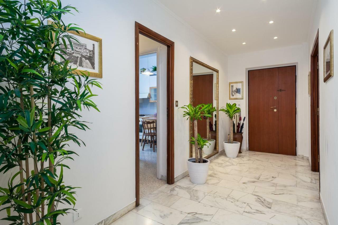 Elegant Vatican Metro & Golf Rome Exterior photo
