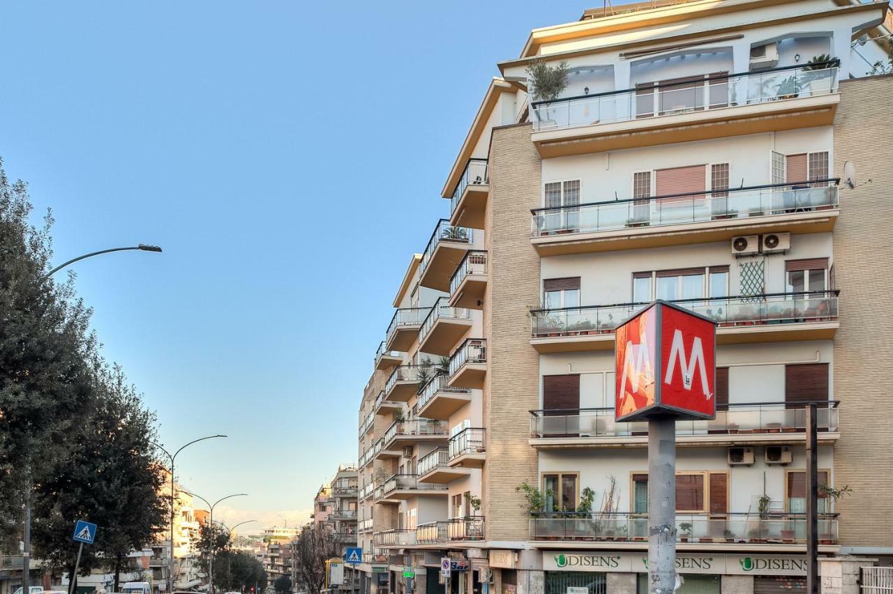 Elegant Vatican Metro & Golf Rome Exterior photo